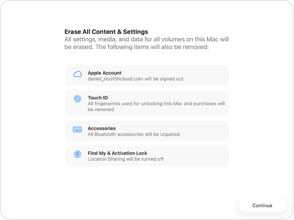 La ventana Borrar contenido y configuración del Asistente de Borrado mostrando elementos adicionales que se borran, tales como todas las huellas digitales usadas para desbloquear la Mac y realizar compras.