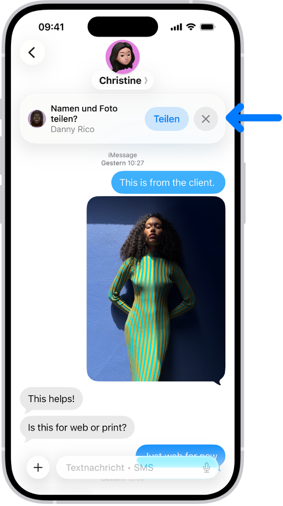 Eine Konversation in der App „Nachrichten“. Eine Mitteilung wird oben angezeigt und es wird gefragt, ob der Benutzername und das Benutzerfoto mit der anderen Person in der Konversation geteilt werden soll.
