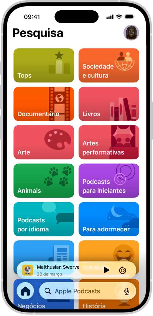 O separador Pesquisa na aplicação Podcasts, a mostrar as categorias de podcast. No fundo do ecrã está o minileitor. Por baixo estão os botões “Início”, “Novidades”, “Biblioteca” e “Pesquisa”.