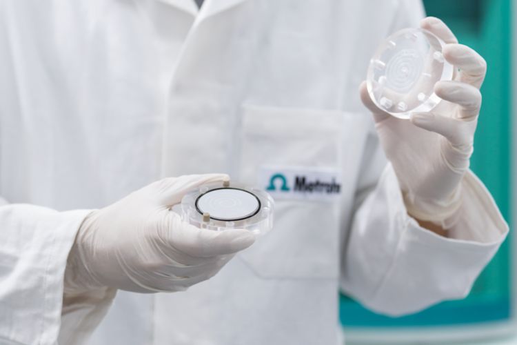 Simplified sample preparation of dairy products with Metrohm Inline Dialysis
