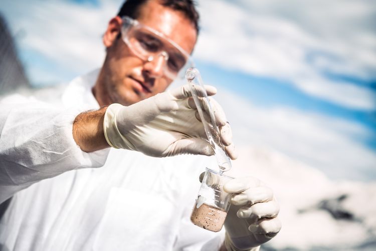 Save time and money with Metrohm Inline Sample Preparation solutions